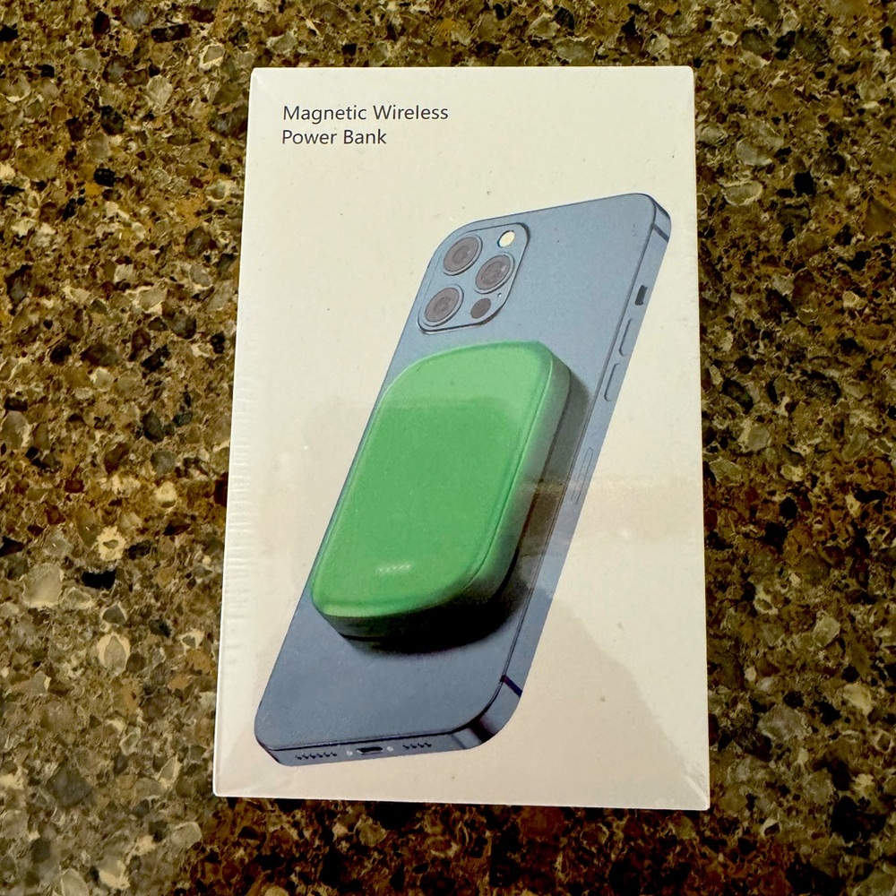 Brand new in sealed package magnetic wireless power bank